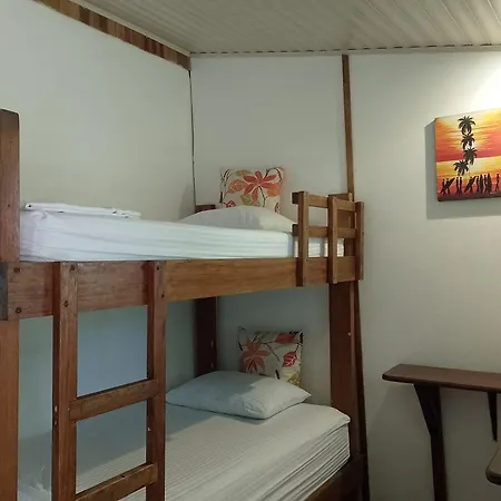 Hotel Mal Pais Surf Camp à Playa Santa Teresa  Extérieur photo